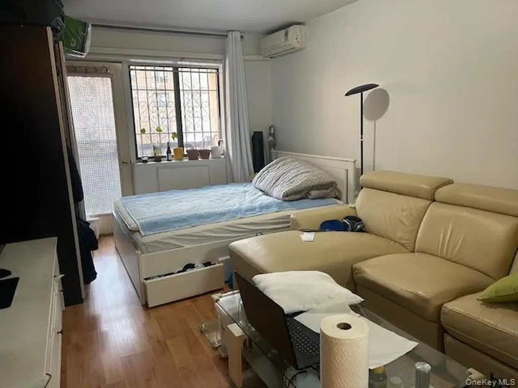 140-40 34th Avenue Flushing NY 11354