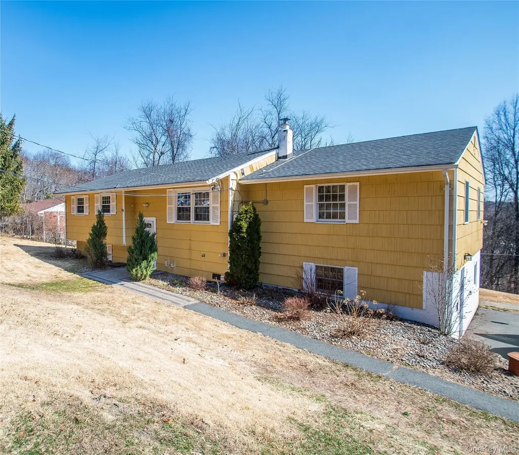 18 Russo Drive Newburgh NY 12550