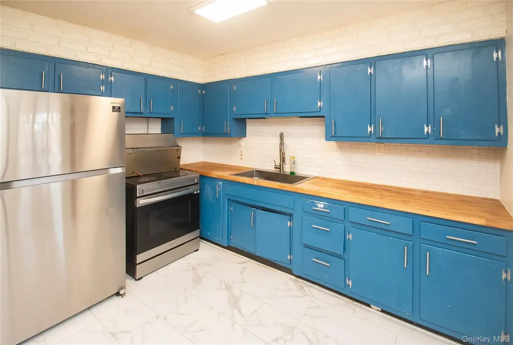 18 Russo Drive Newburgh NY 12550