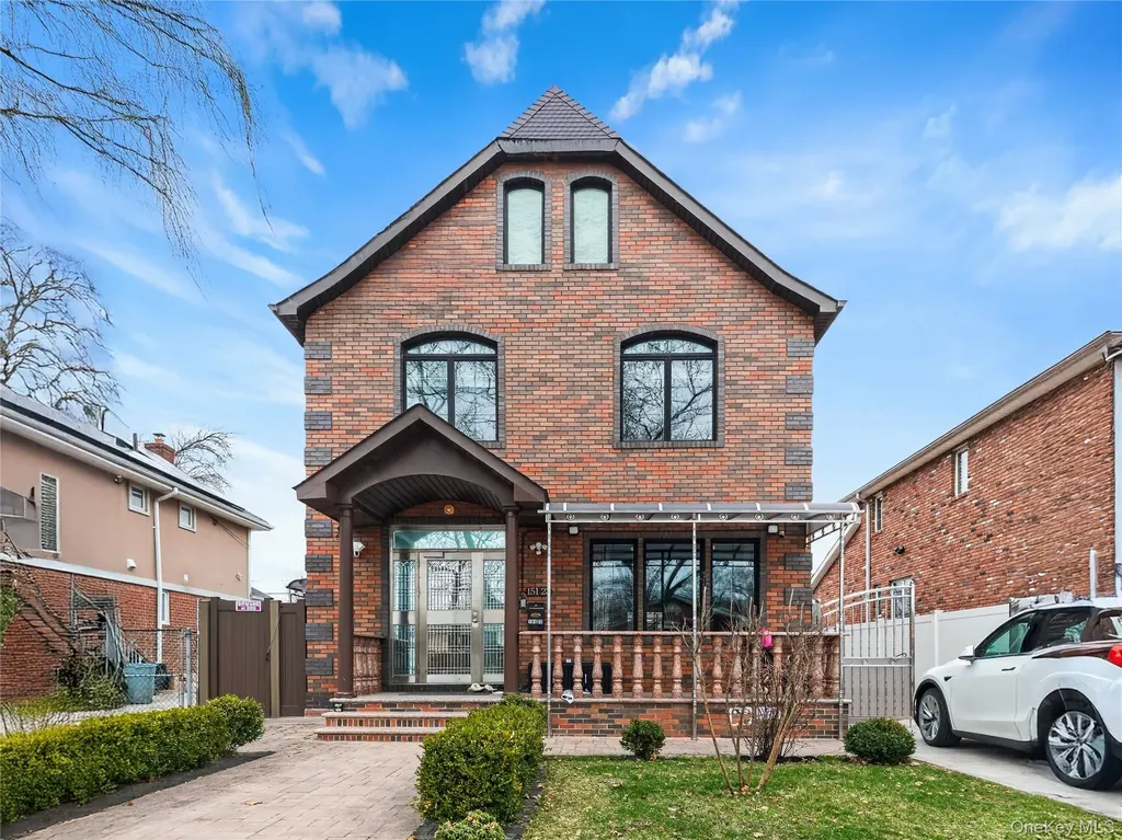 151-23 26th Avenue Flushing NY 11354