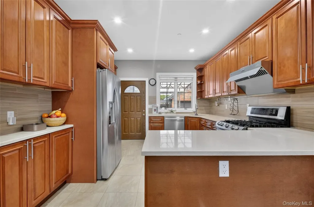 151-23 26th Avenue Flushing NY 11354