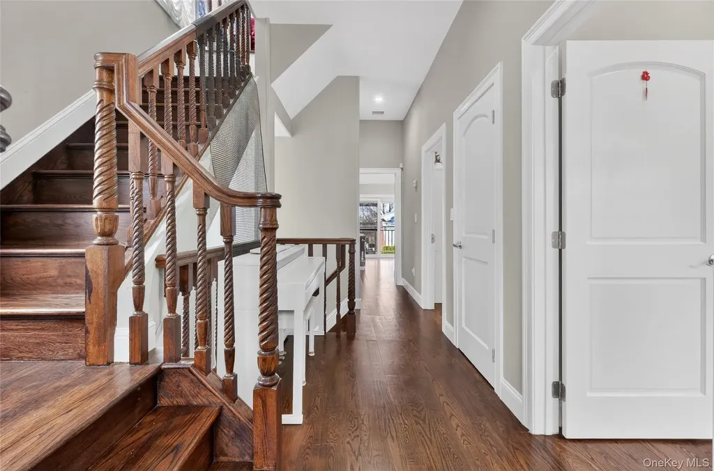 151-23 26th Avenue Flushing NY 11354