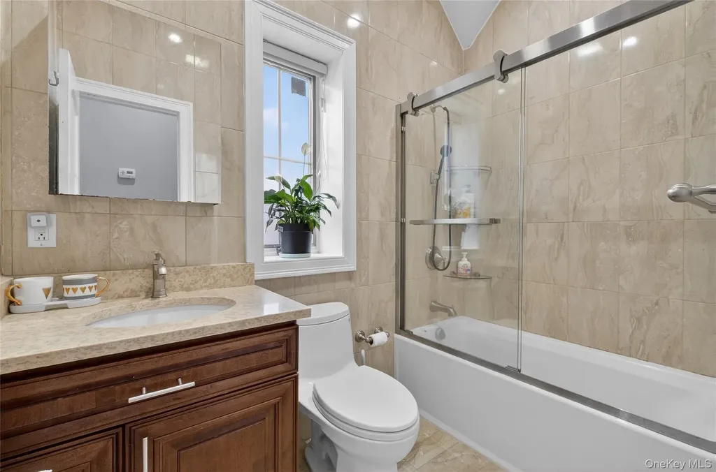 151-23 26th Avenue Flushing NY 11354