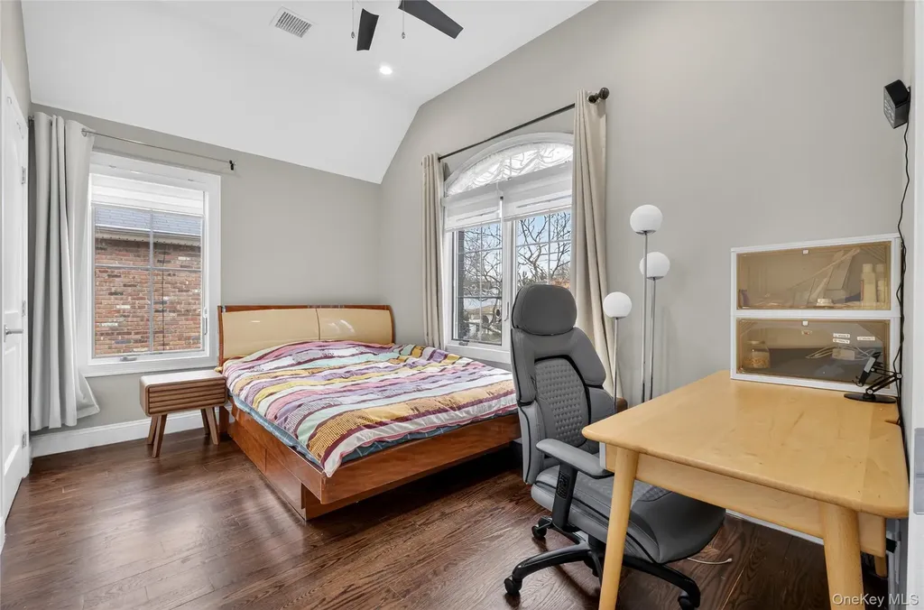 151-23 26th Avenue Flushing NY 11354
