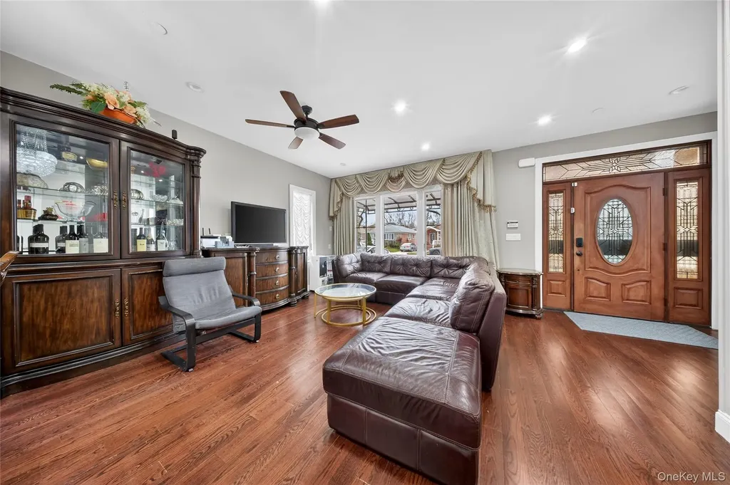 151-23 26th Avenue Flushing NY 11354