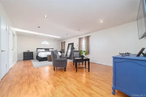 86-34 Francis Lewis Boulevard Holliswood NY 11432