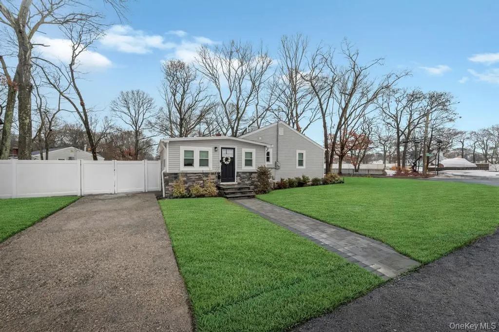 2 Wheeler Road Centereach NY 11720