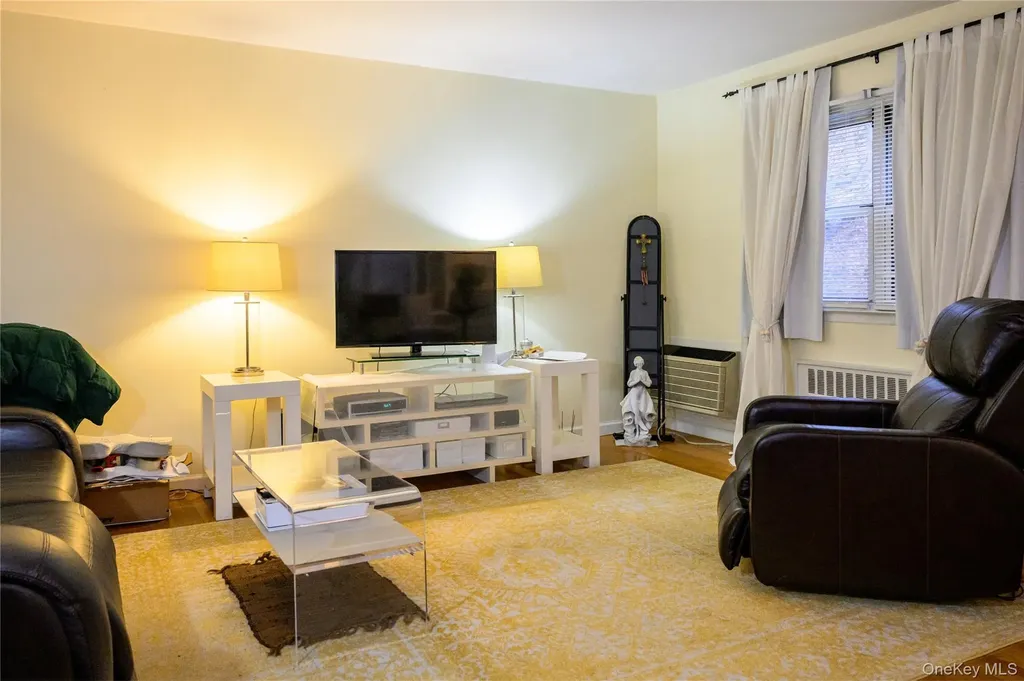 155 Charter Circle Ossining NY 10562