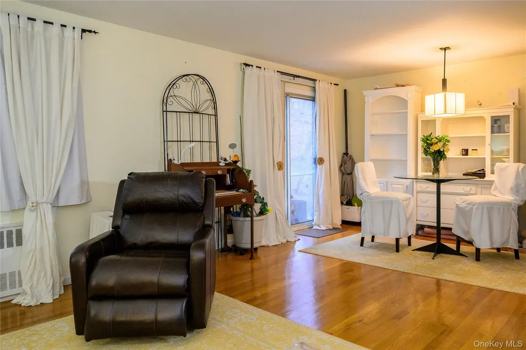 155 Charter Circle Ossining NY 10562