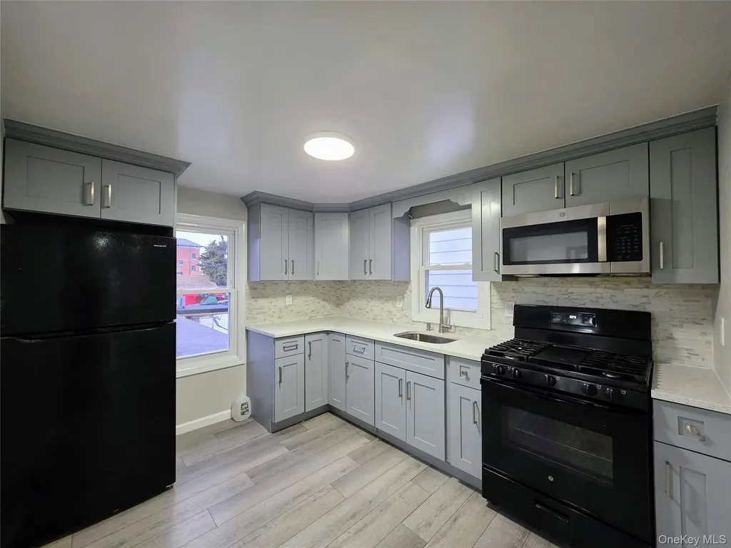 269 Willis Avenue Mineola NY 11501