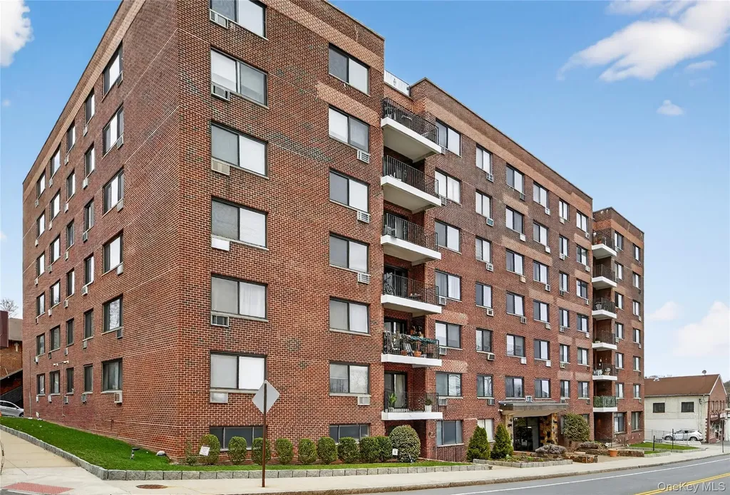 25 Lake Street White Plains NY 10603