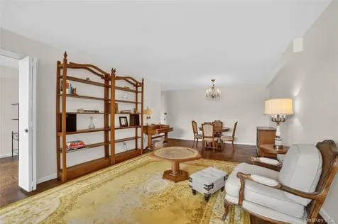 25 Lake Street White Plains NY 10603