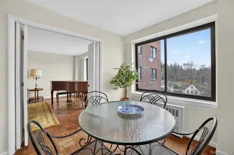 25 Lake Street White Plains NY 10603