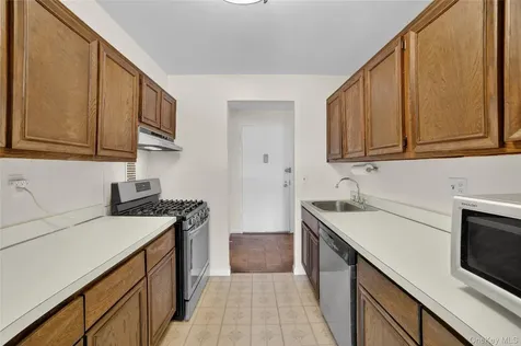 25 Lake Street White Plains NY 10603