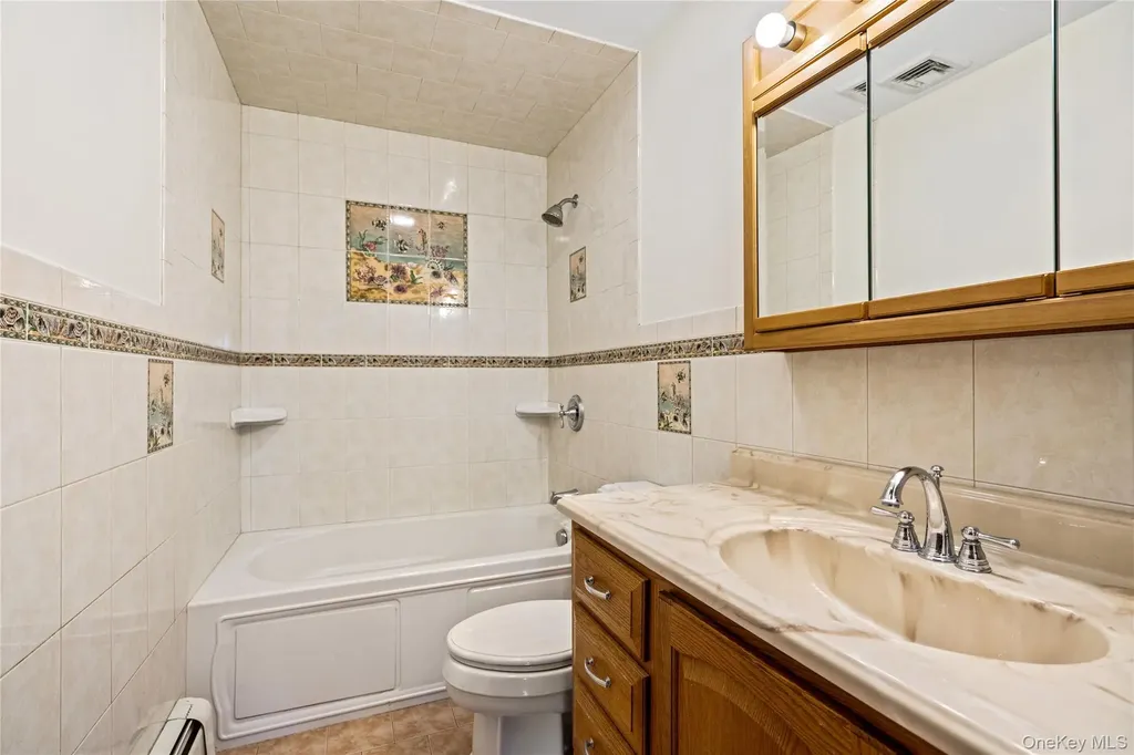 303 Sherbrooke Road Lindenhurst NY 11757