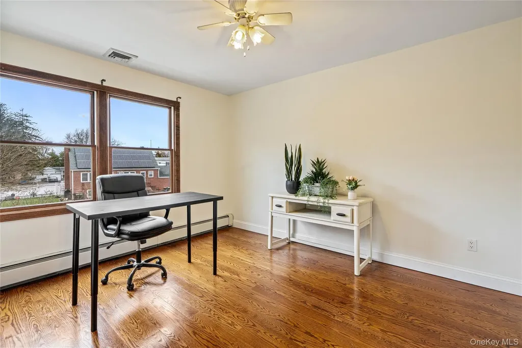 303 Sherbrooke Road Lindenhurst NY 11757