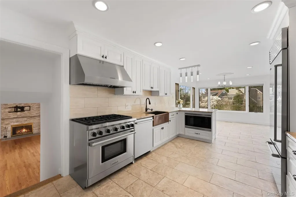 10 Cherry Lane Scarsdale NY 10583