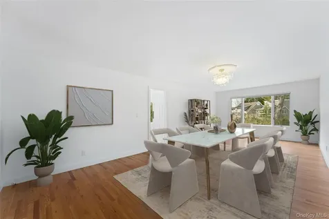 10 Cherry Lane Scarsdale NY 10583