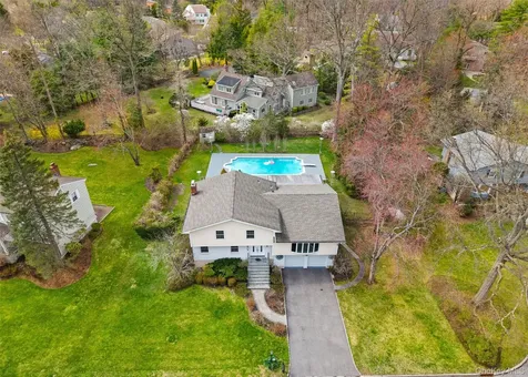 10 Cherry Lane Scarsdale NY 10583