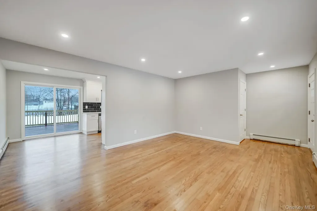 1730 Heckscher Avenue Bay Shore NY 11706