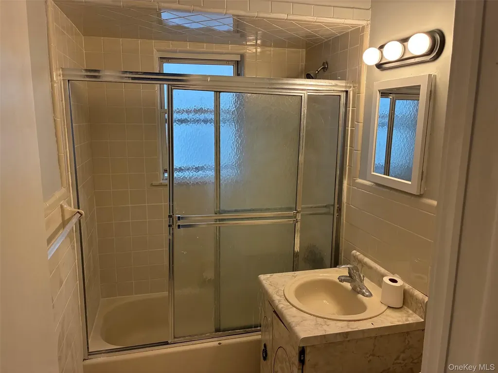 27 Illinois Avenue Atlantic Beach NY 11561