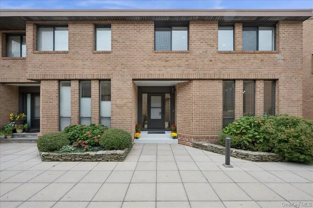 70 Waters Edge Rye NY 10580