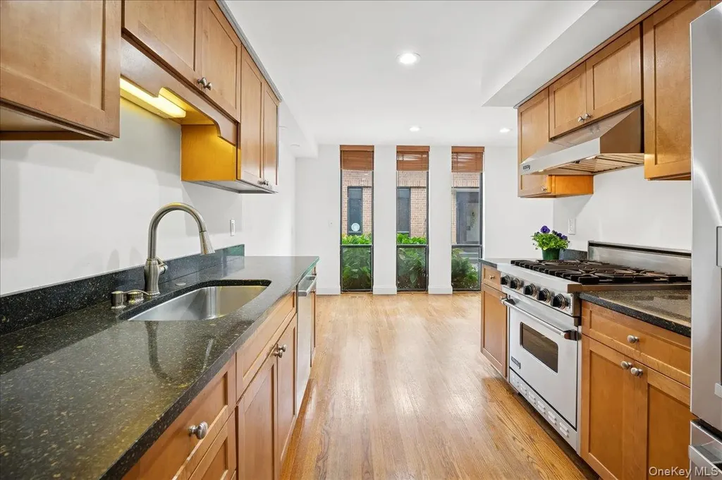 70 Waters Edge Rye NY 10580