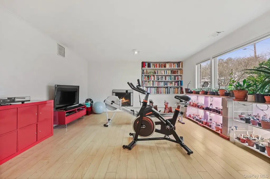 6 Jason Lane Mamaroneck NY 10543