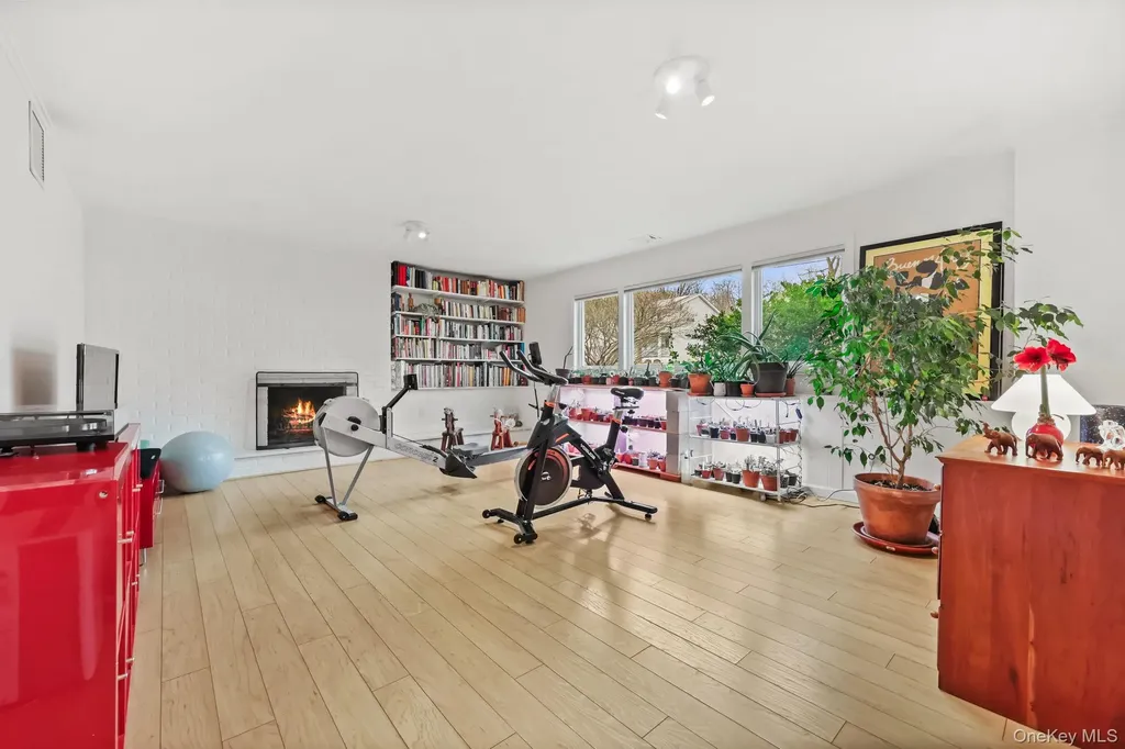 6 Jason Lane Mamaroneck NY 10543