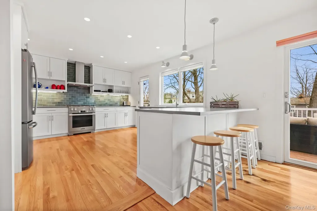 6 Jason Lane Mamaroneck NY 10543