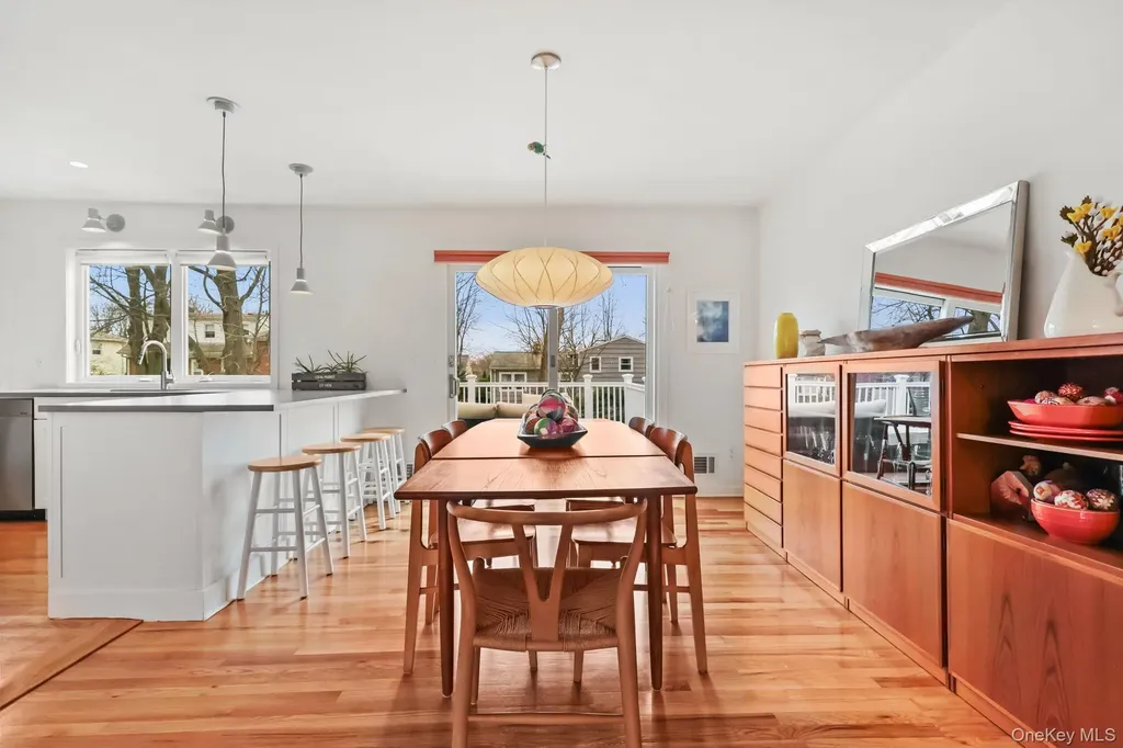 6 Jason Lane Mamaroneck NY 10543