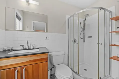 6 Jason Lane Mamaroneck NY 10543