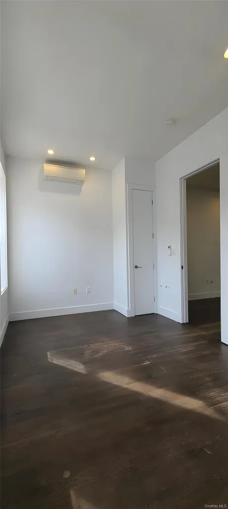 548 Howard Avenue Brooklyn NY 11233