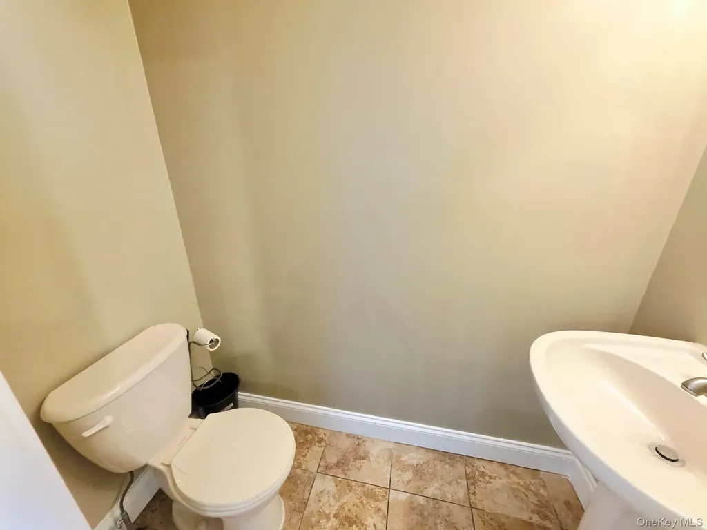 131 Forrest Avenue Shirley NY 11967