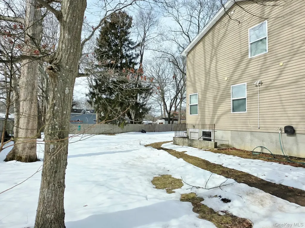 131 Forrest Avenue Shirley NY 11967