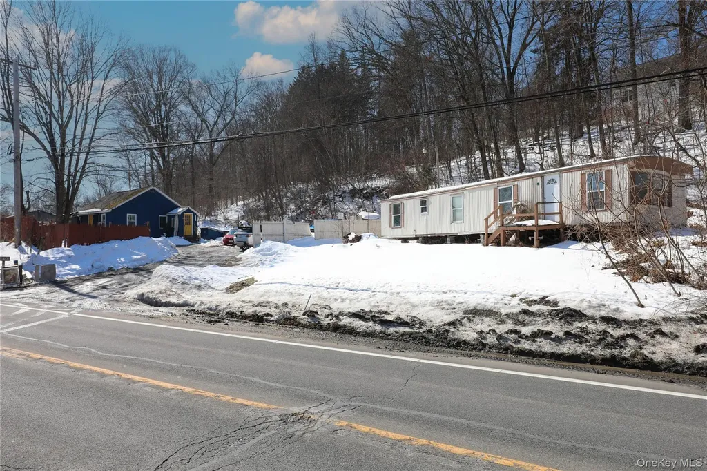 654 Broadway Esopus NY 12429