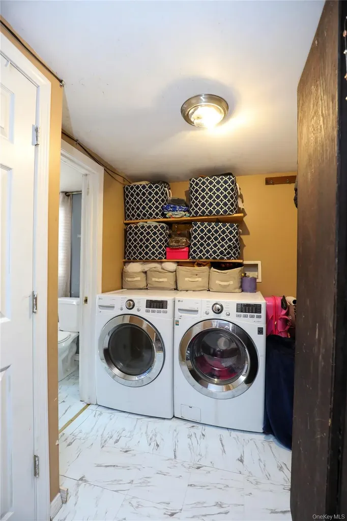654 Broadway Esopus NY 12429