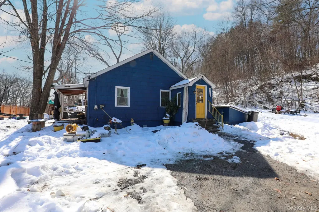 654 Broadway Esopus NY 12429