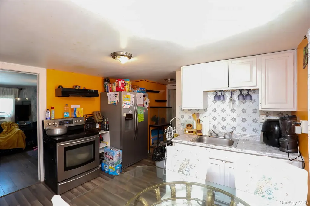 654 Broadway Esopus NY 12429