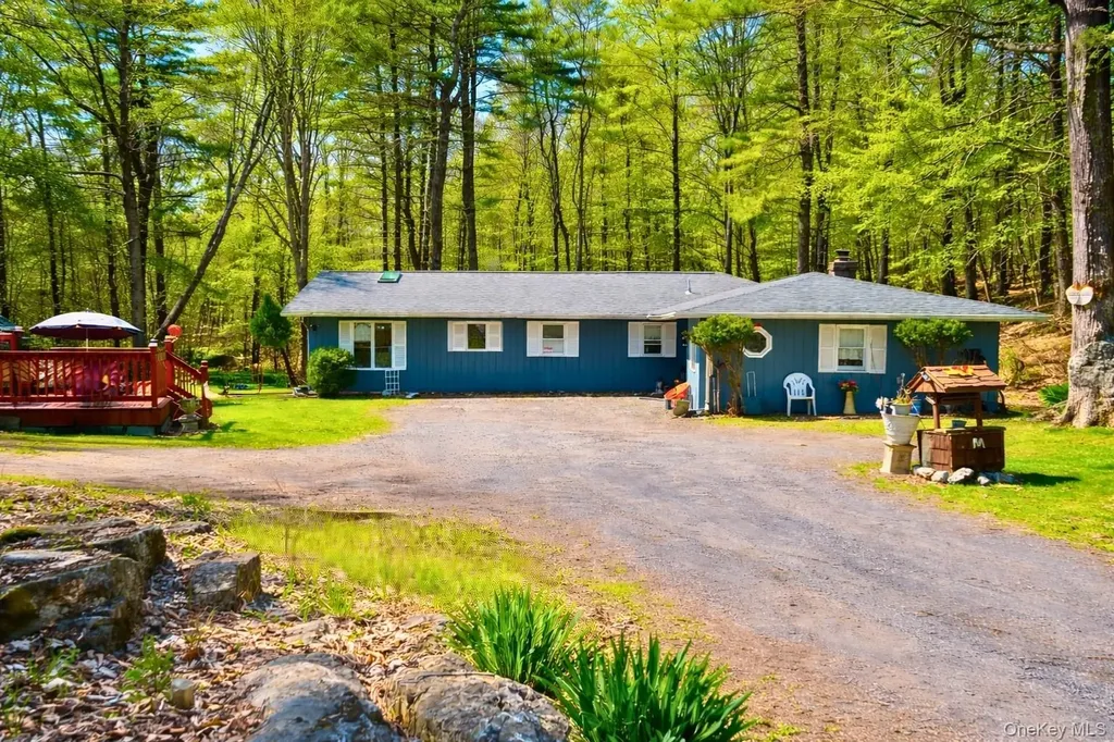 24 Palmer Road Catskill NY 12414