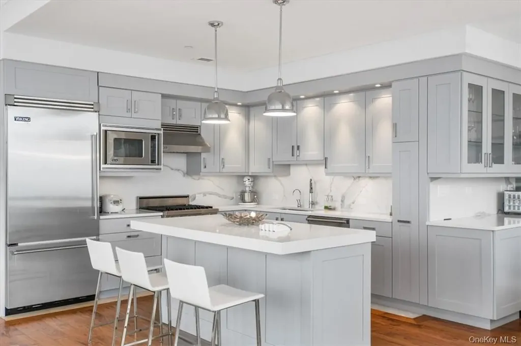 5 Renaissance Square White Plains NY 10601