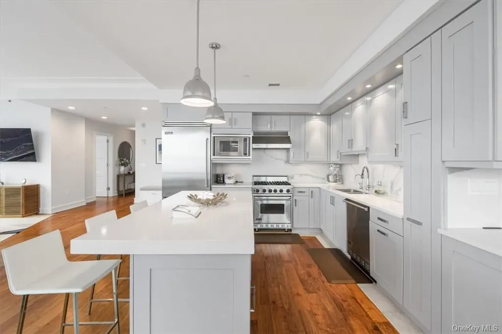 5 Renaissance Square White Plains NY 10601