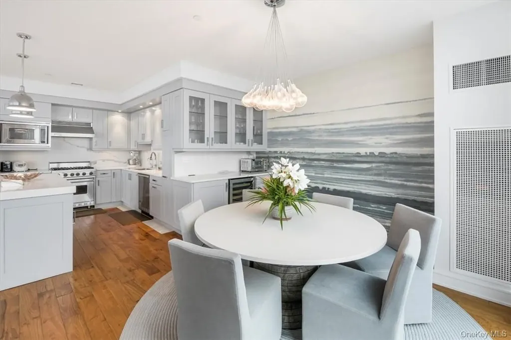5 Renaissance Square White Plains NY 10601