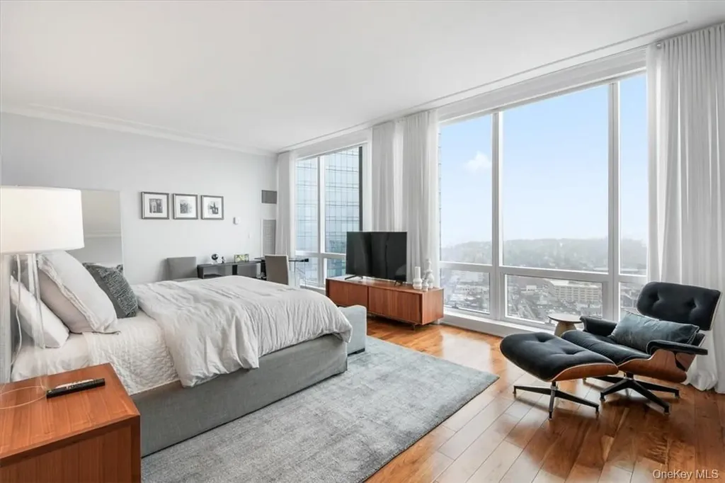 5 Renaissance Square White Plains NY 10601