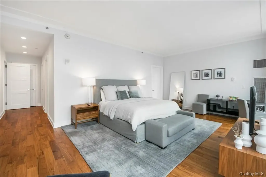 5 Renaissance Square White Plains NY 10601