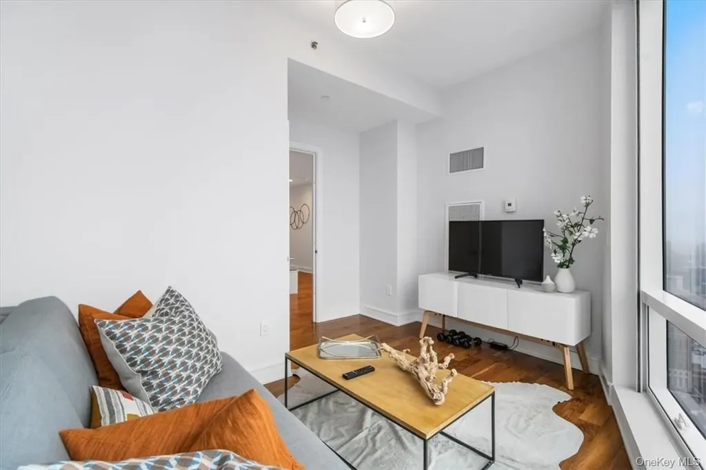 5 Renaissance Square White Plains NY 10601