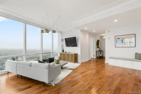 5 Renaissance Square White Plains NY 10601