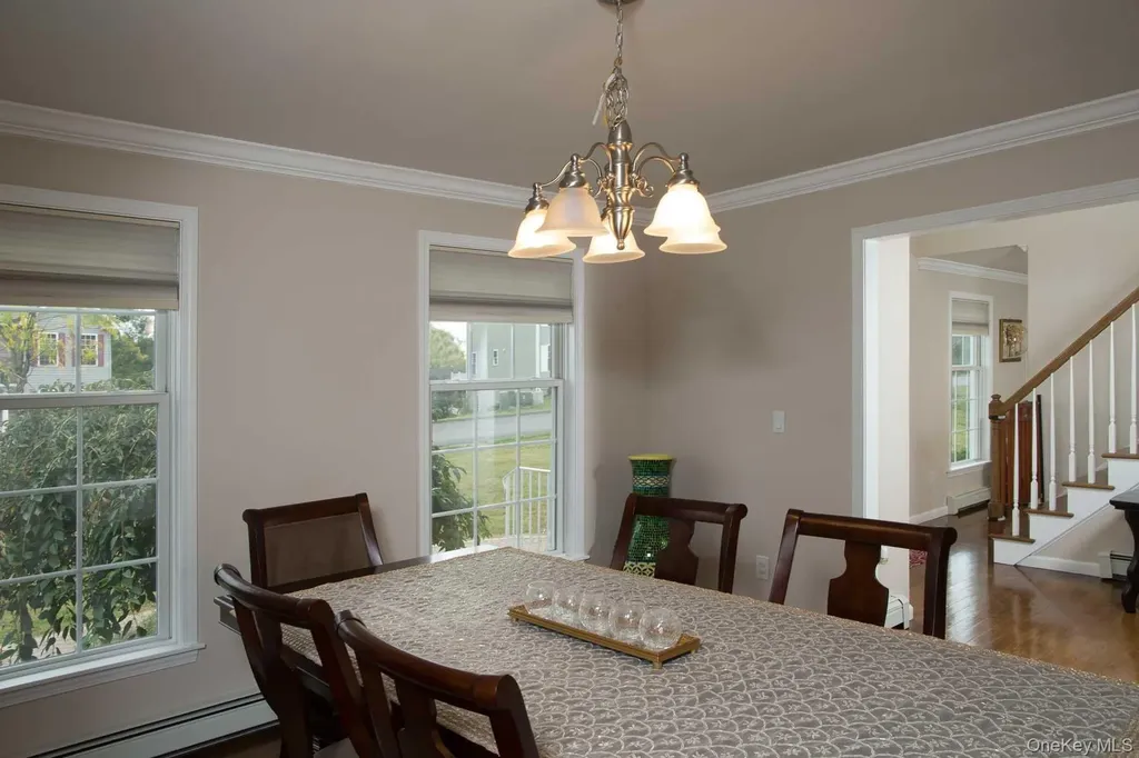 6 Jamil Court Poughkeepsie NY 12603