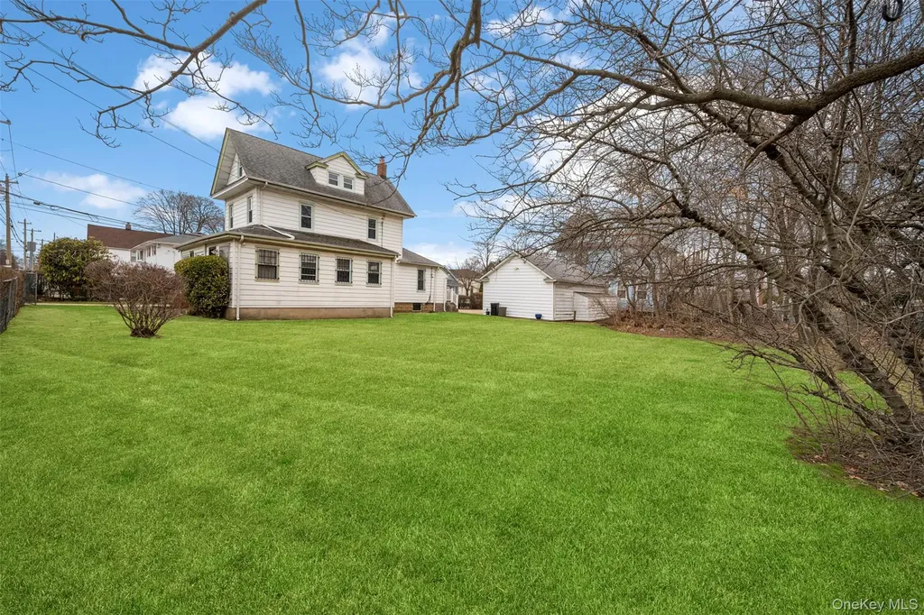 217 Bennett Avenue Hempstead NY 11550