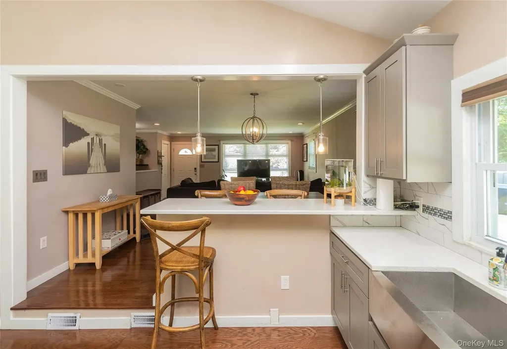 11 Toomey Drive Poughkeepsie NY 12603